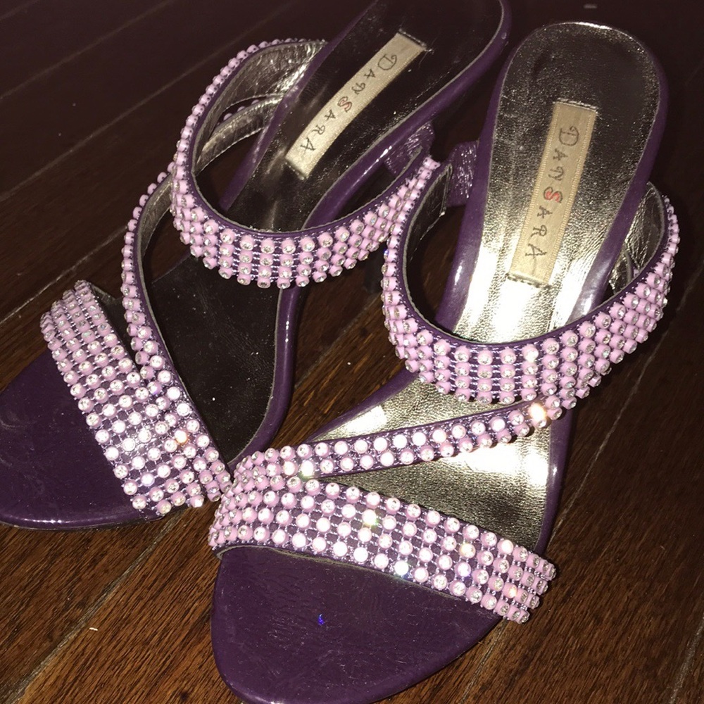 Jewel strap step-in high heels